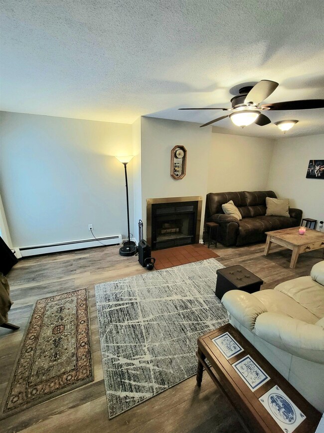 39 Woodland Green, Rochester, NH 03868 - photo 3