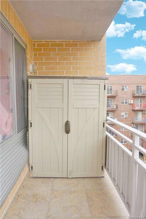 4317 Union St unit 6E, Flushing, NY 11355 - photo 6