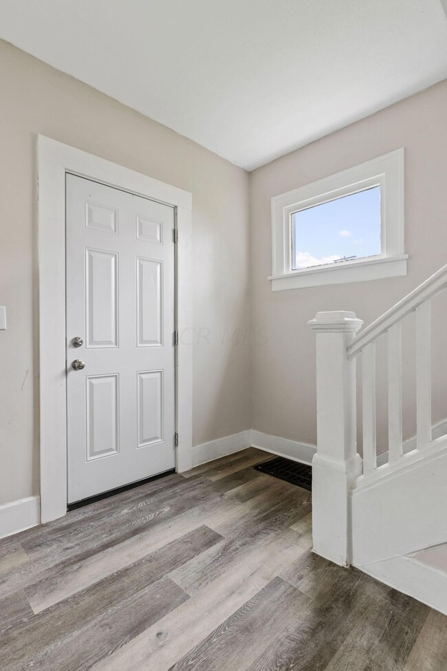 134 S Oakley Ave, Columbus, OH 43204 - photo 5
