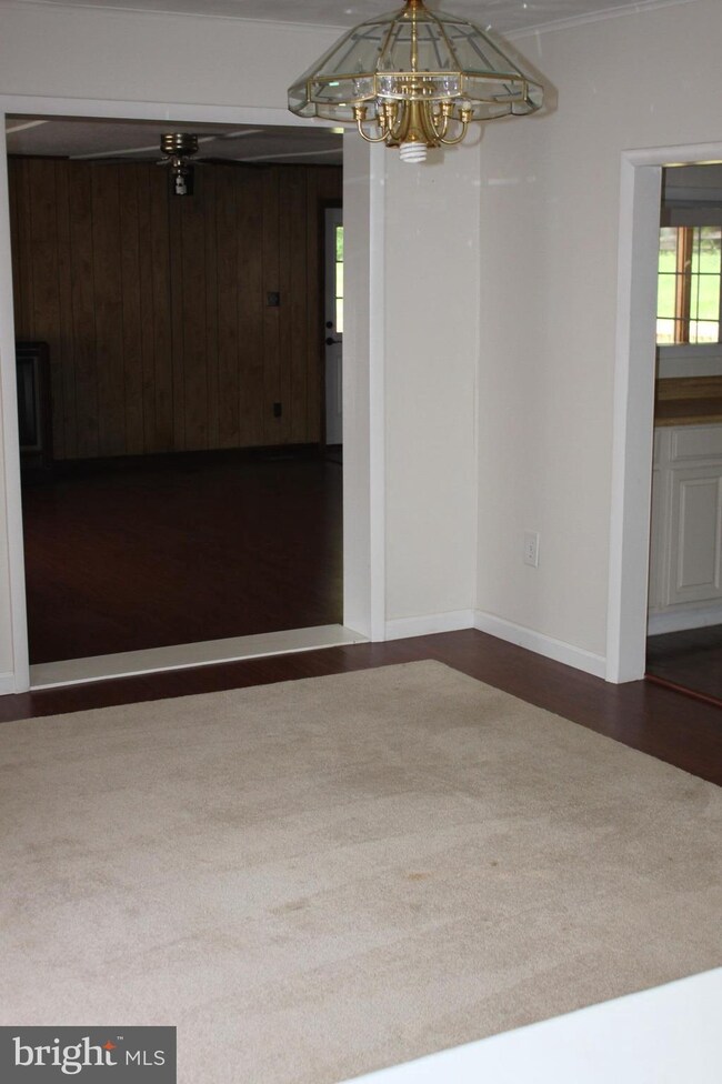 7385 Rogues Rd, Nokesville, VA 20181 - photo 3