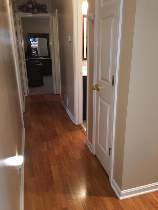 8811 Astrid Ave, Louisville, KY 40228 - photo 7