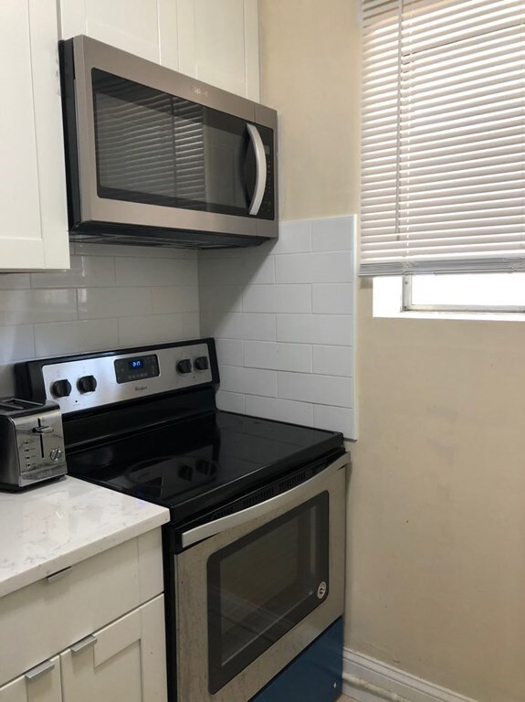 995 Massachusetts Ave unit 405, Arlington, MA 02476 - photo 4