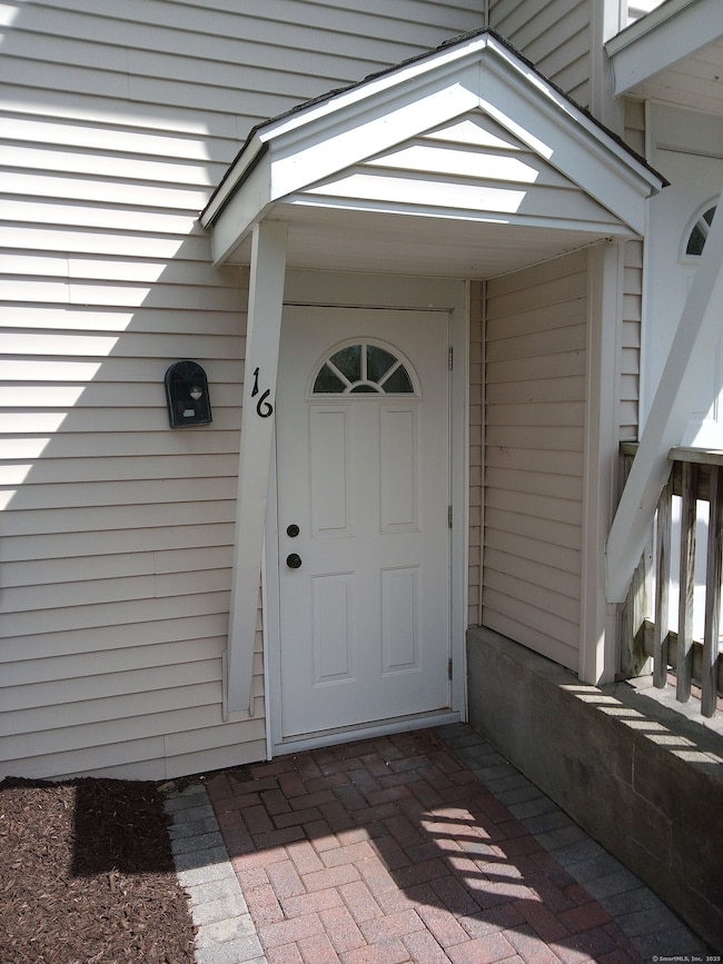 74 Washington Rd unit 16, Woodbury, CT 06798 - photo 4