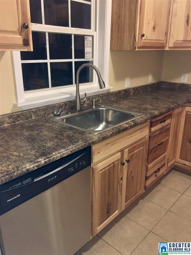 6329 Weaver Rd, Anniston, AL 36206 - photo 2