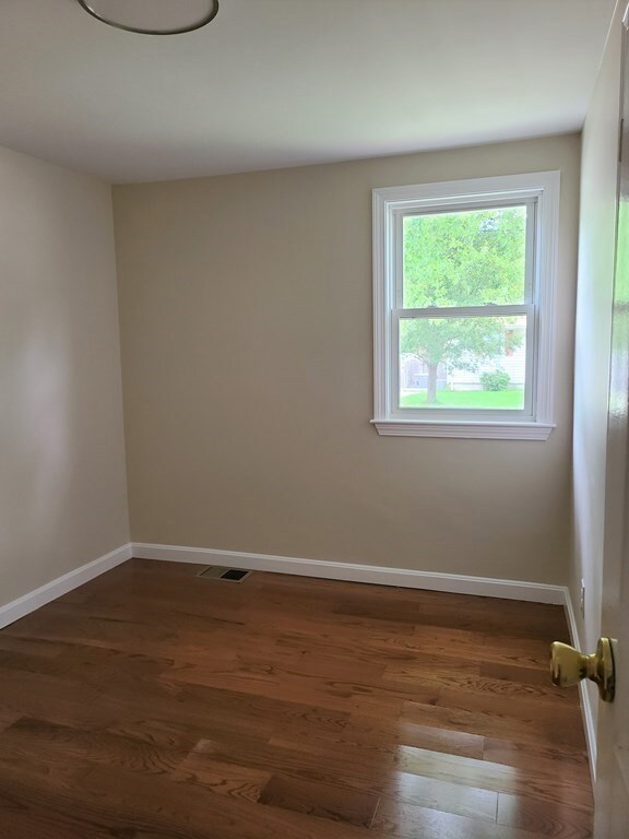 13 Rhodes Cir unit 13, Hingham, MA 02043 - photo 5