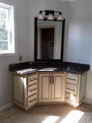 2nd floor master bath