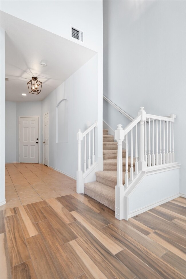 244 Turnberry Ln, Lewisville, TX 75067 - photo 6