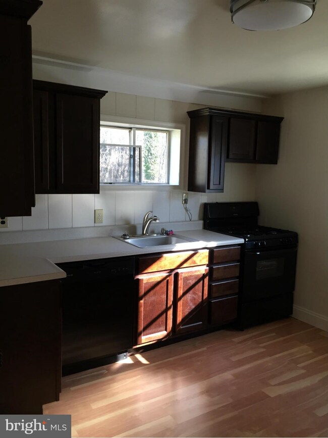 1009 Main St, Fallston, MD 21047 - photo 3