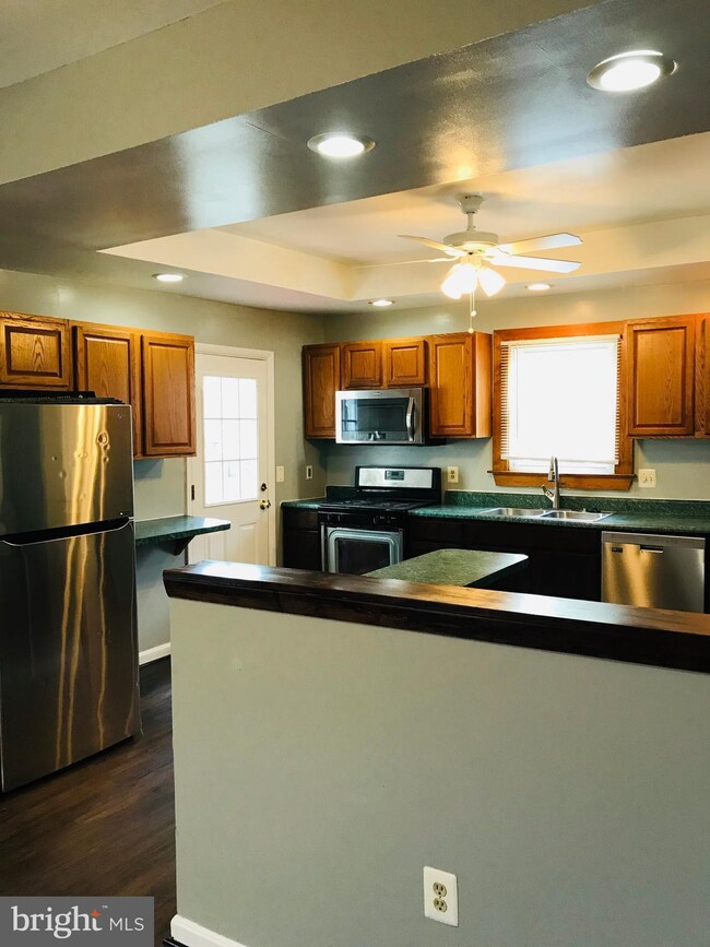 12 Montrose Ave, Owings Mills, MD 21117 - photo 3