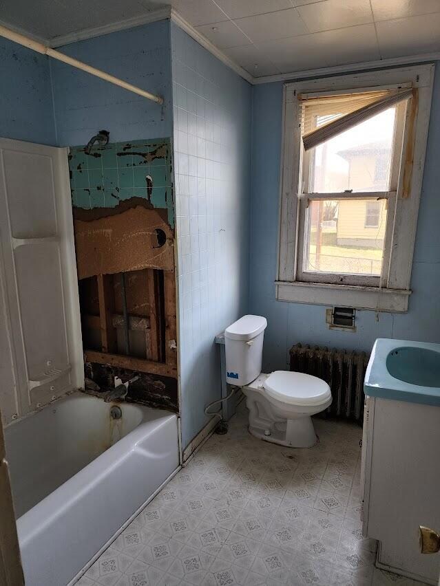105 DOWNSTAIR BATH