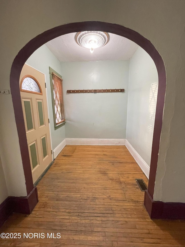 334 Willard St, Toledo, OH 43605 - photo 2