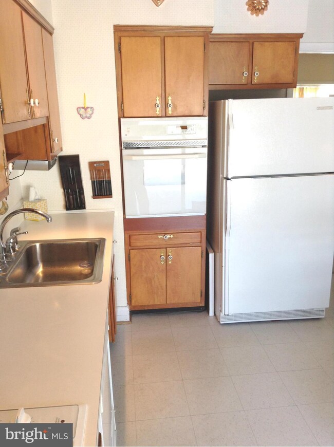 1306 Van Buren Dr, Fort Washington, MD 20744 - photo 5