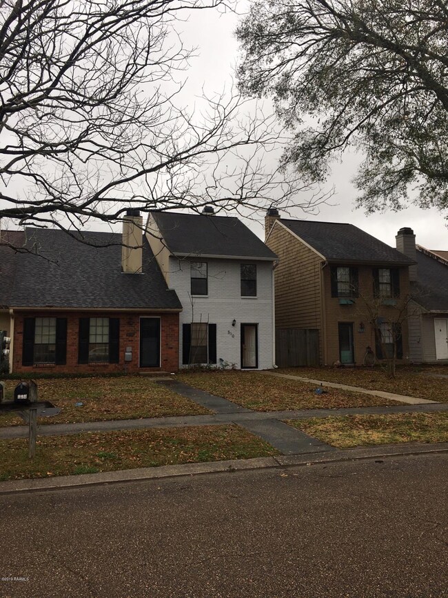 510 Cobblestone Front view 4 new paint