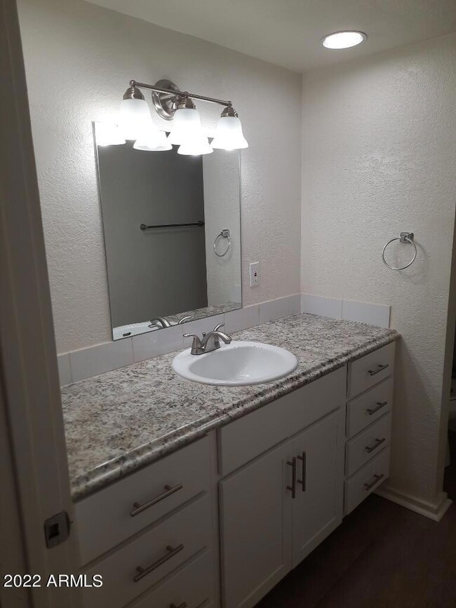 4522 E Camino Cir unit 2, Mesa, AZ 85205 - photo 7