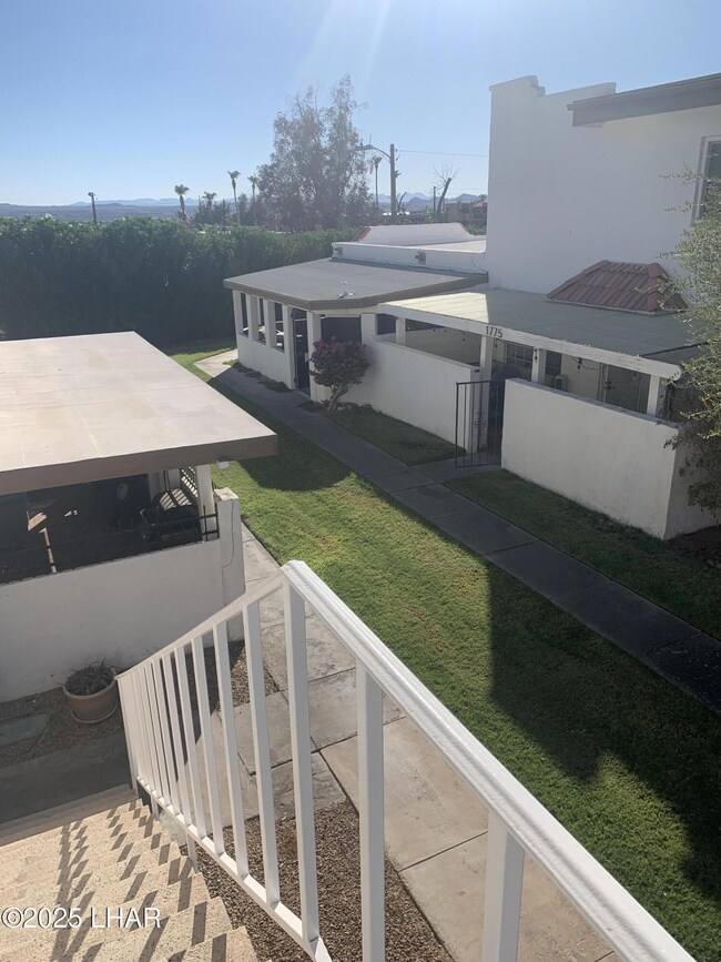 1771 Los Lagos Dr unit D, Lake Havasu City, AZ 86403 - photo 3