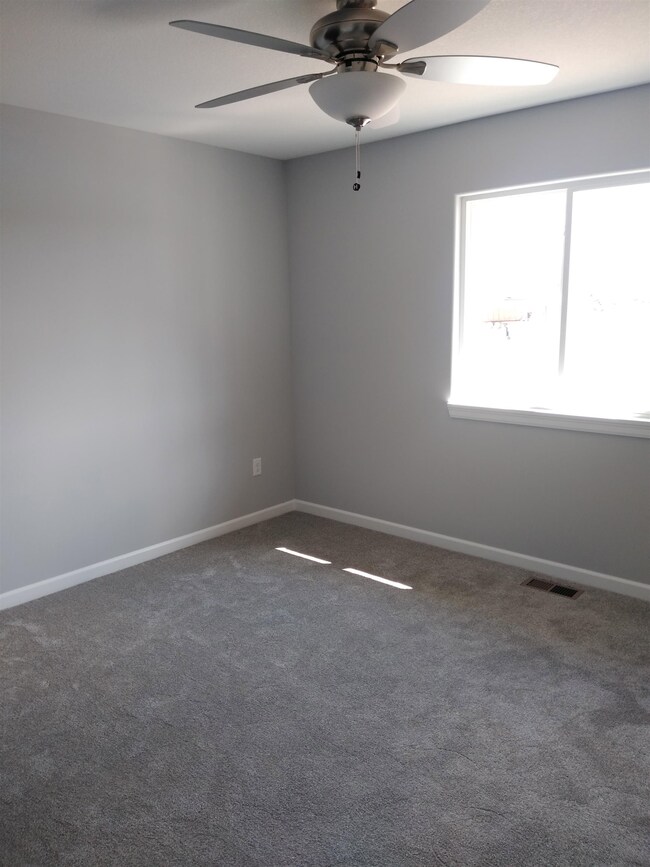 10507 W Wilkinson St, Maize, KS 67101 - photo 4