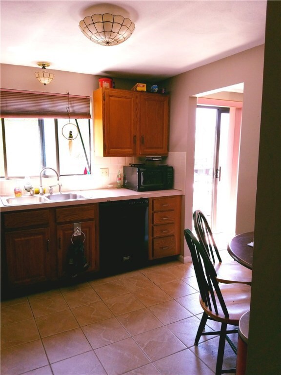 502 Pinewood Dr, Smithfield, RI 02917 - photo 7