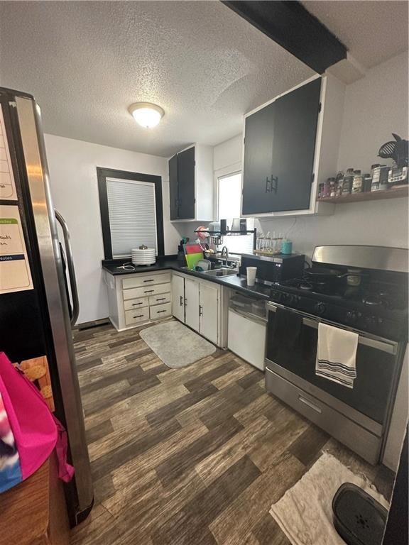 1005 N 6th Ave E, Newton, IA 50208 - photo 4