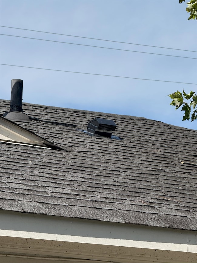 Exterior view of a shingled roof