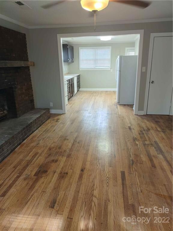 224 Oakhurst St, Hendersonville, NC 28792 - photo 5