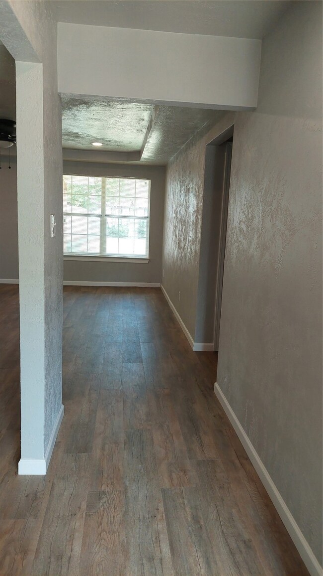 8223 Westcott Rd, Houston, TX 77016 - photo 7