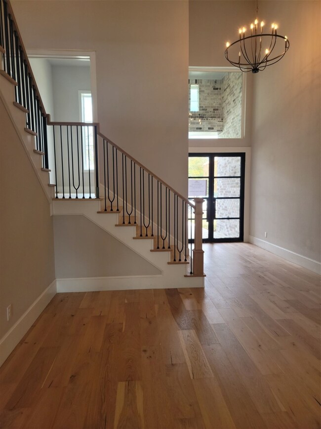 1325 Martin St, Houston, TX 77018 - photo 4