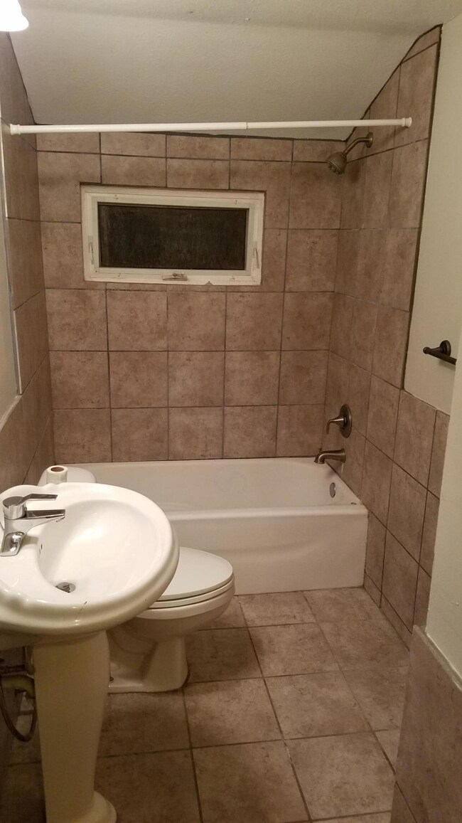 3709 Briggs Rd unit 711, Columbus, OH 43228 - photo 3