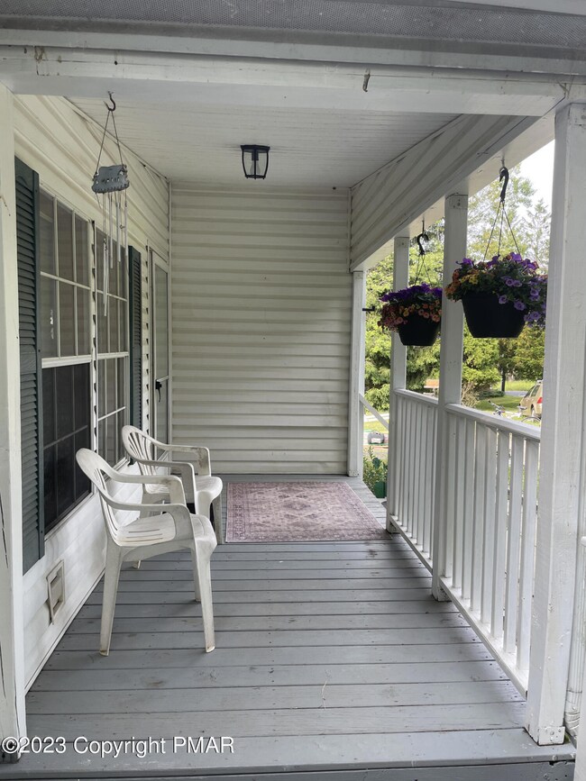 104 Tekiri Ln, Long Pond, PA 18334 - photo 7