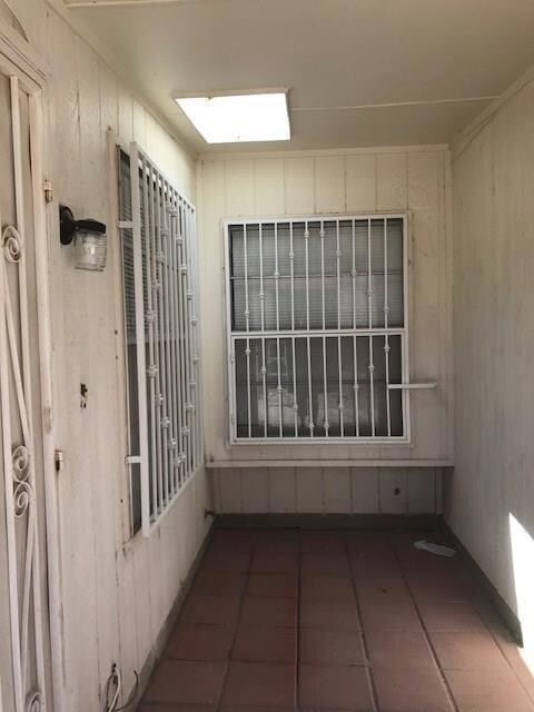 10532 Shannon Place unit B, El Paso, TX 79925 - photo 2