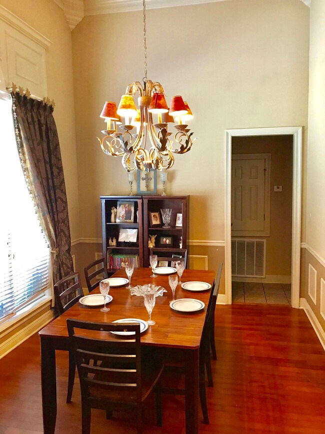 Formal Dining