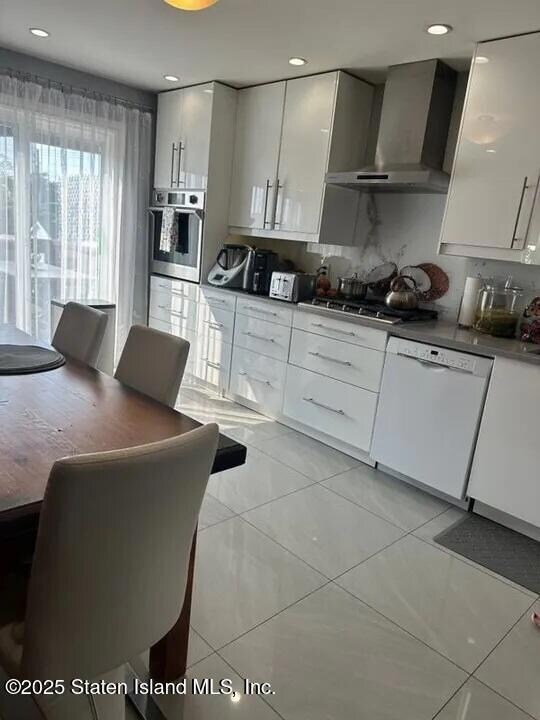 211 Milton Ave unit 1, Staten Island, NY 10306 - photo 3