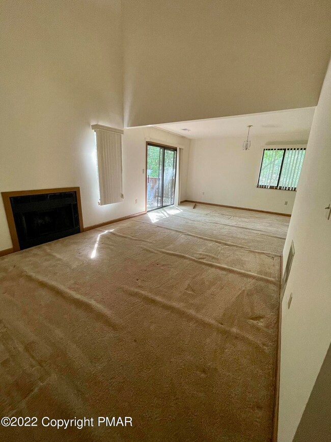 204 Falls Cir, Bushkill, PA 18324 - photo 7