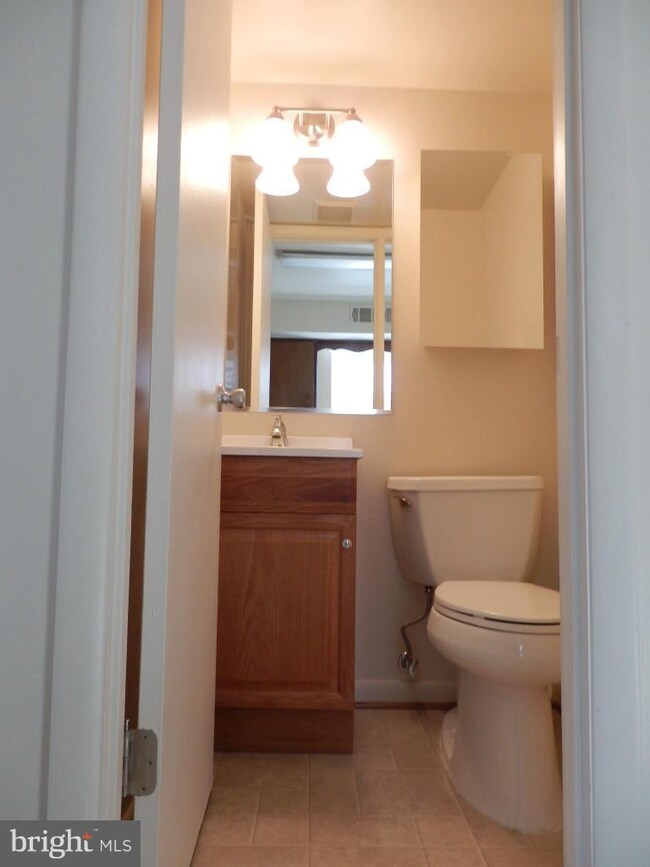 708 4th St, Laurel, MD 20707 - photo 7