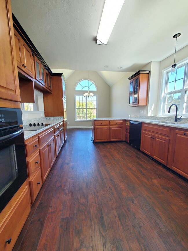 916 Mcmillan Cir, Augusta, GA 30907 - photo 3