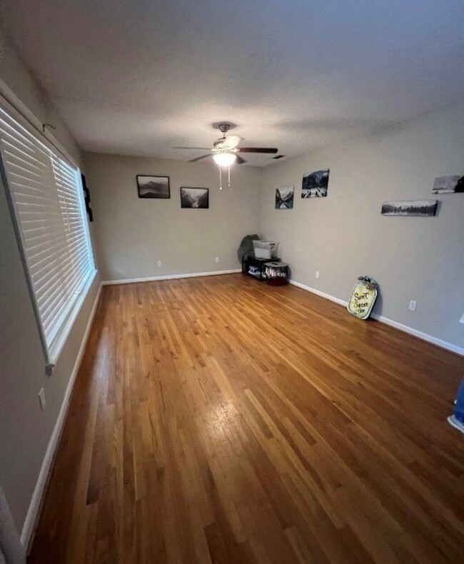 809 10th St, Opp, AL 36467 - photo 5