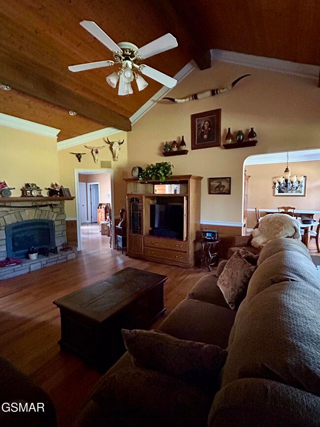 1861 Big Buck Ln, Sevierville, TN 37876 - photo 5