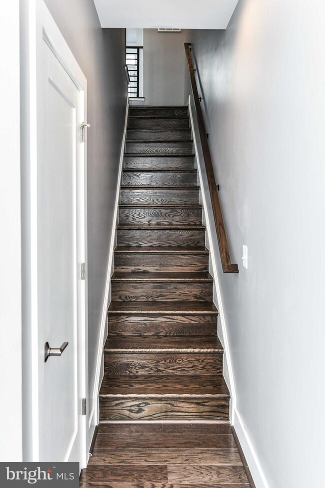 1868 Michael Faraday Dr, Reston, VA 20190 - photo 2