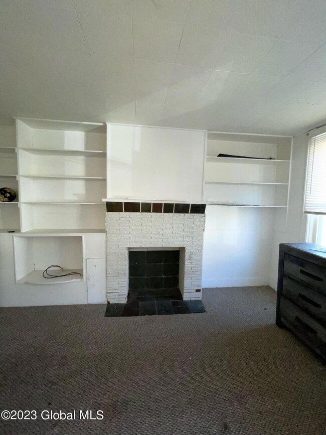 524 Hamilton St, Albany, NY 12203 - photo 7