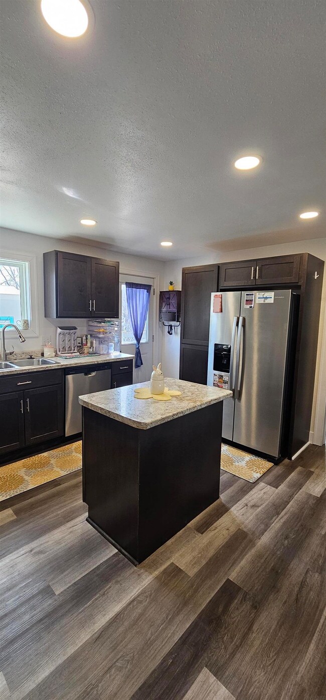 525 4th Ave W, Cresco, IA 52136 - photo 7