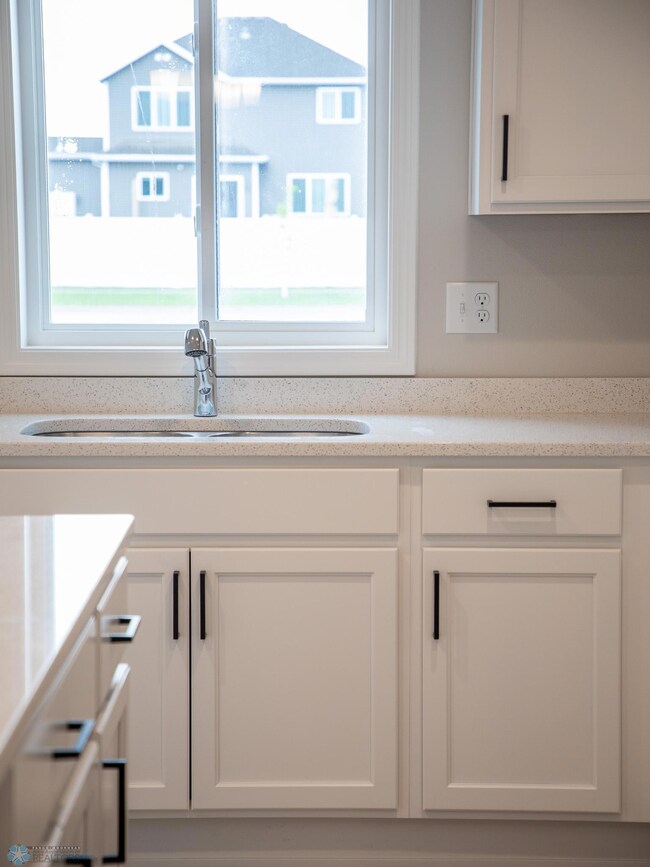 1482 69th Ave S, Fargo, ND 58104 - photo 7