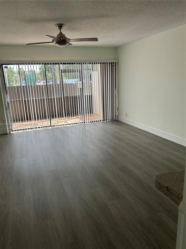 7134 SW 42nd Place unit 7134, Davie, FL 33314 - photo 2