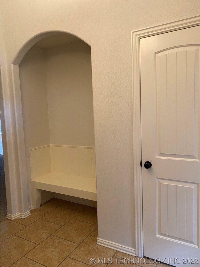 7919 S Fir Place, Broken Arrow, OK 74011 - photo 5