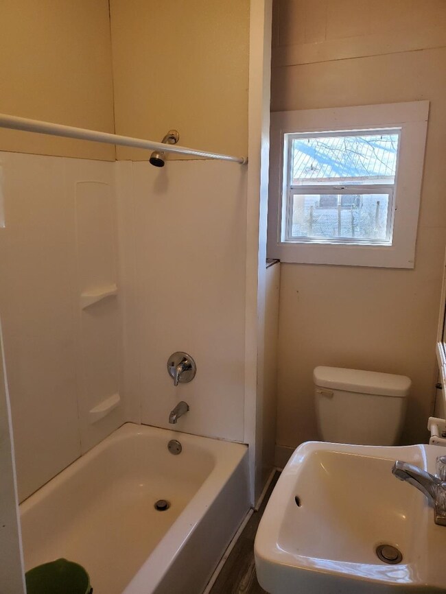 1419 W 6th St, Texarkana, TX 75501 - photo 6