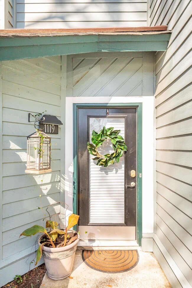 1119ShadowLakeCir-KeenEyeMarketing-03