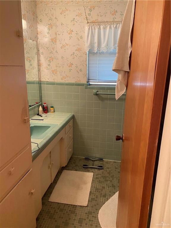 402 N Jackson Rd, Edinburg, TX 78541 - photo 3