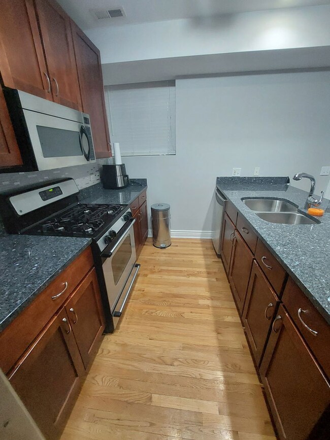 6100 N Mozart St unit 3, Chicago, IL 60659 - photo 7