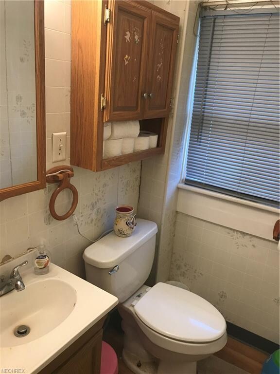 1419 E Main St, Coshocton, OH 43812 - photo 4