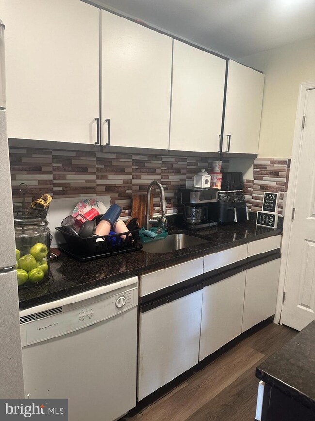 7525 Riverdale Rd unit 1816, New Carrollton, MD 20784 - photo 6