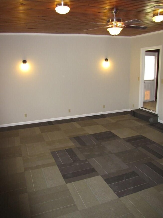 509 N Battle St, Prairie Grove, AR 72753 - photo 6