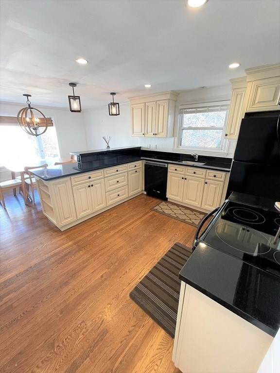 30 Nutting Rd, Waltham, MA 02451 - photo 4